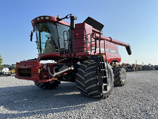 Image of Case IH 7230 equipment image 2