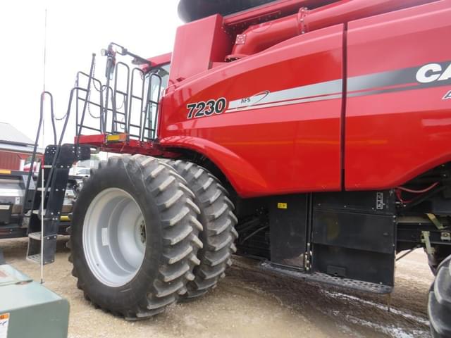 Image of Case IH 7230 equipment image 3