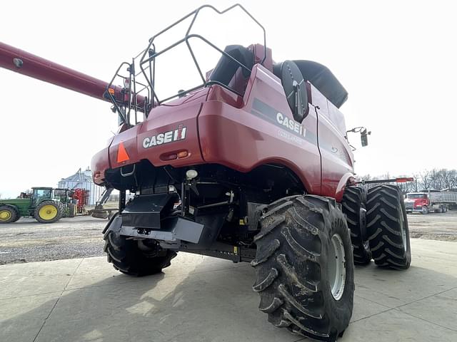 Image of Case IH 8120 equipment image 4