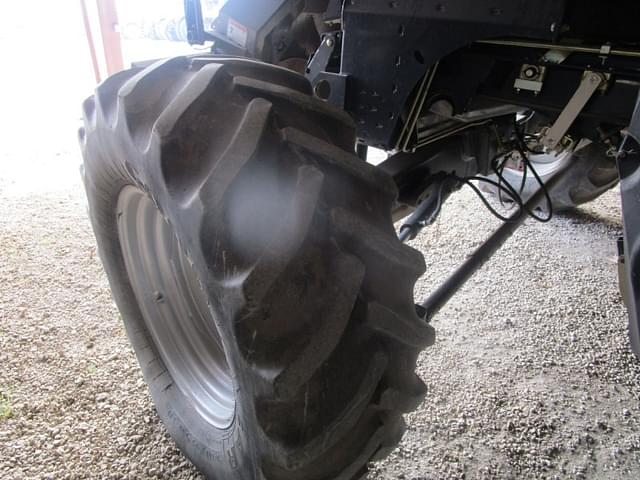 Image of Case IH 8120 equipment image 4