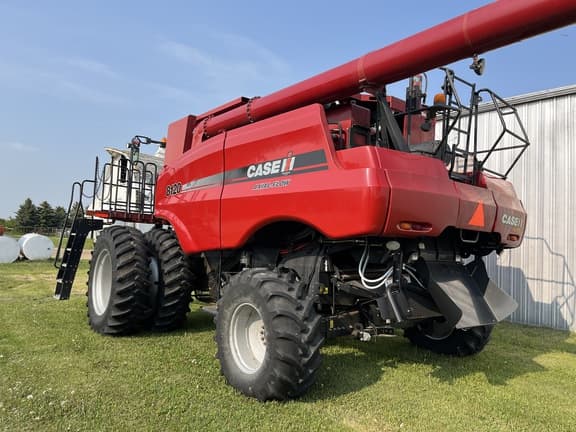 Image of Case IH 8120 equipment image 2