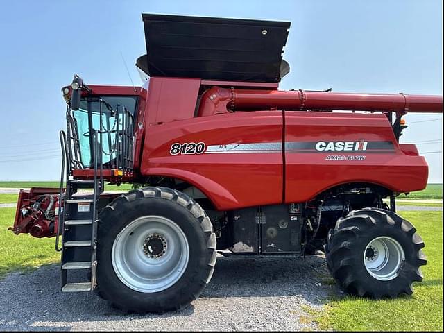 Image of Case IH 8120 equipment image 2