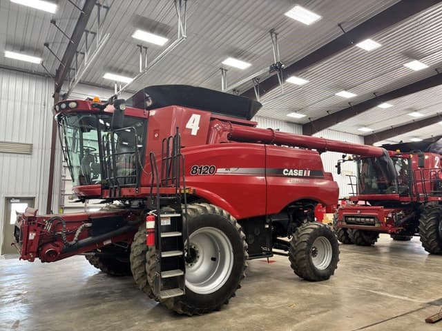 Image of Case IH 8120 equipment image 2