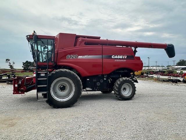 Image of Case IH 8120 equipment image 1