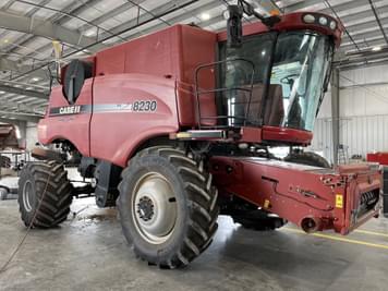 Main image Case IH 8230