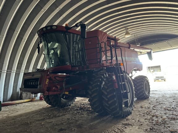 Image of Case IH 8230 equipment image 3