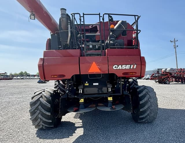 Image of Case IH 8230 equipment image 4