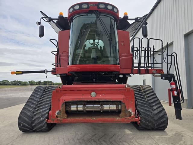 Image of Case IH 8230 equipment image 3