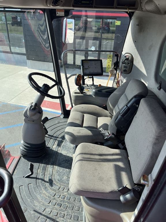 Image of Case IH 8230 equipment image 4