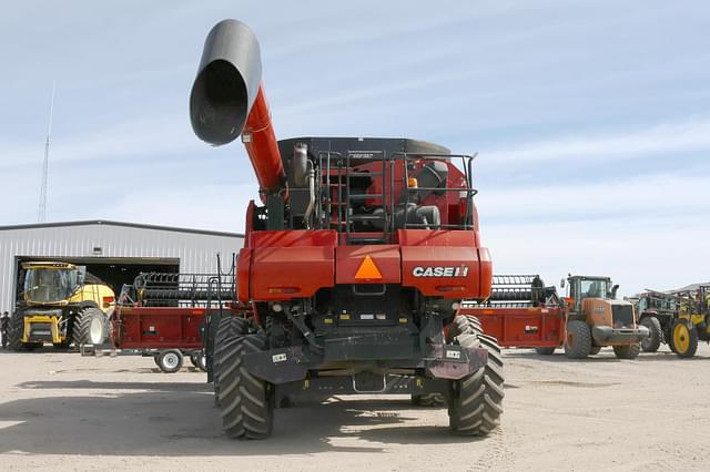 Image of Case IH 8230 equipment image 4