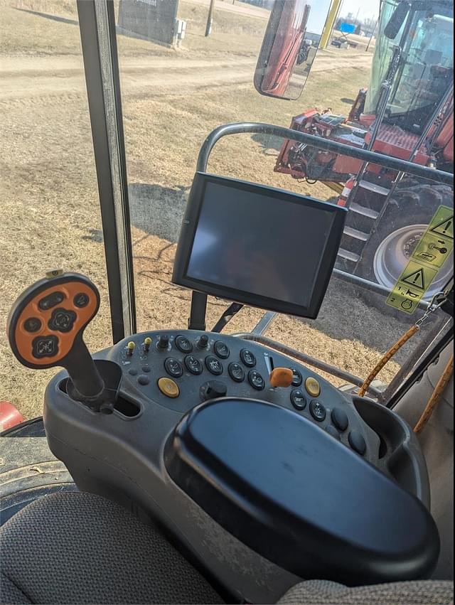 Image of Case IH 8230 equipment image 3