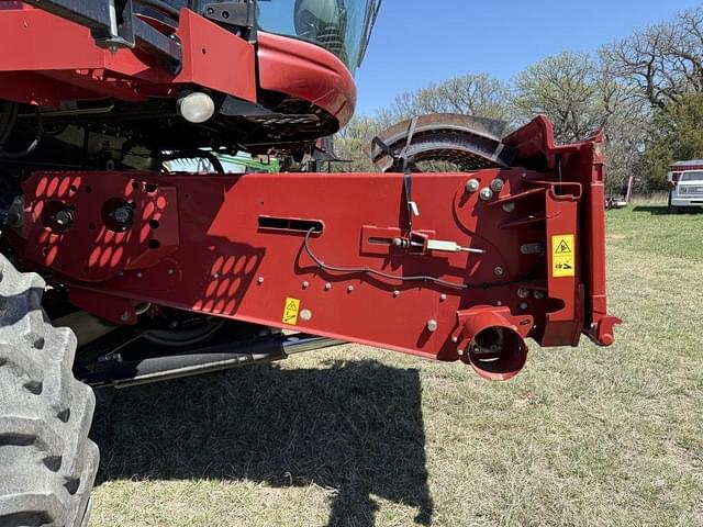 Image of Case IH 8230 equipment image 4