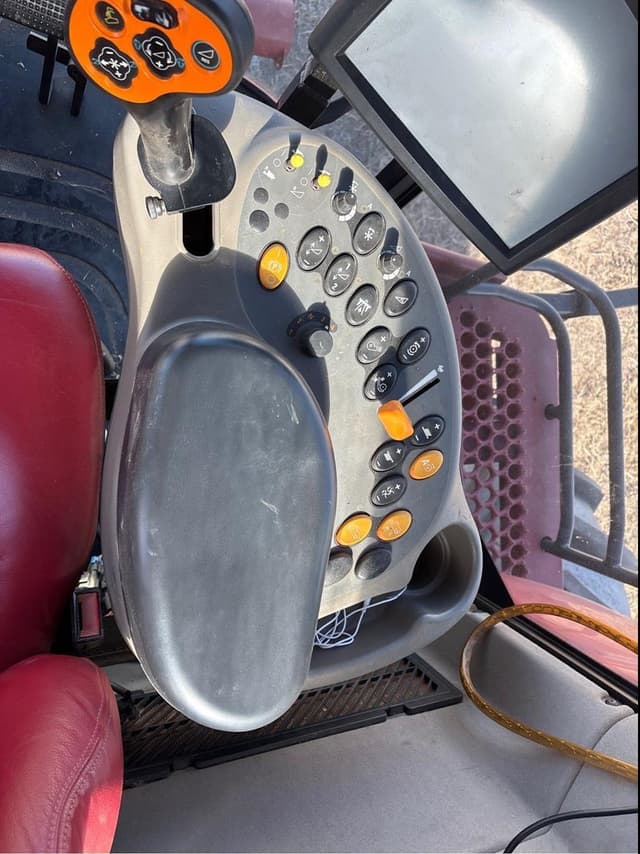 Image of Case IH 8230 equipment image 3