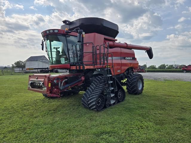 Image of Case IH 8230 equipment image 1