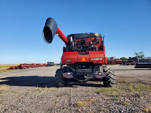 Image of Case IH 8230 equipment image 2