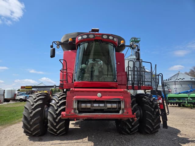 Image of Case IH 8230 equipment image 1