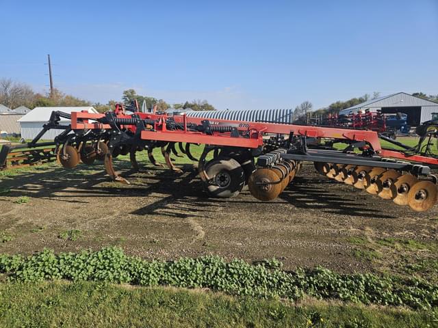 Image of Case IH Ecolo-Tiger 870 equipment image 3