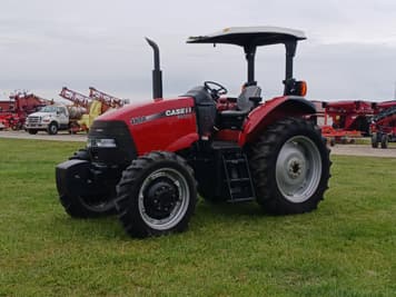Main image Case IH Farmall 110A