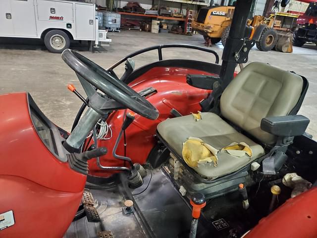 Image of Case IH Farmall 95 equipment image 4