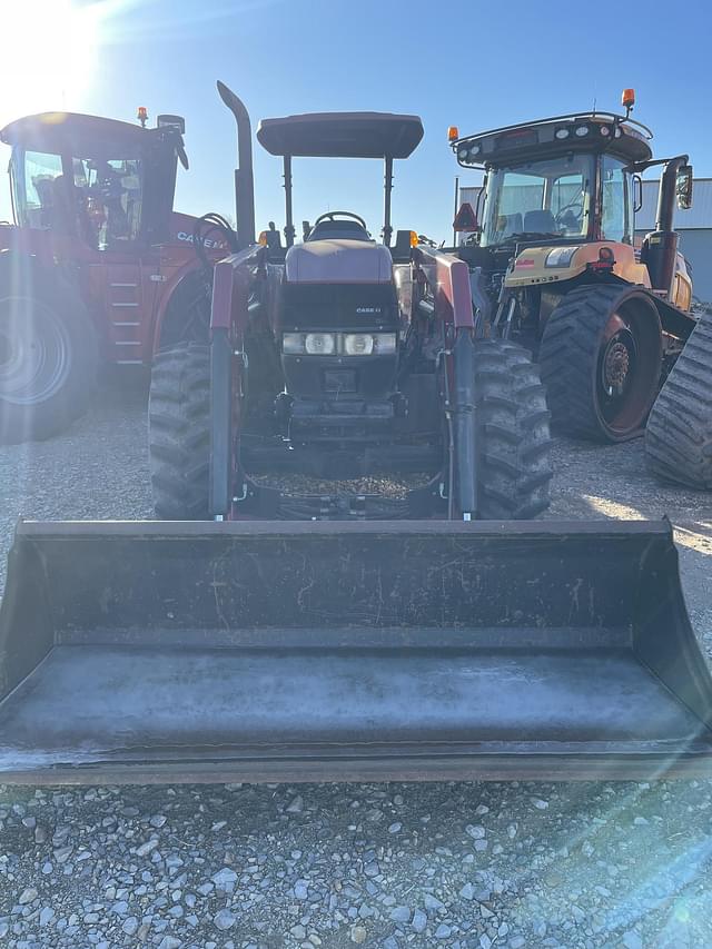 Image of Case IH Farmall 110A equipment image 1