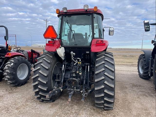 Image of Case IH Farmall 110A equipment image 1