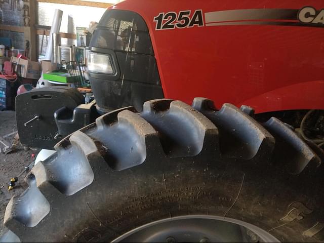 Image of Case IH Farmall 125A equipment image 2