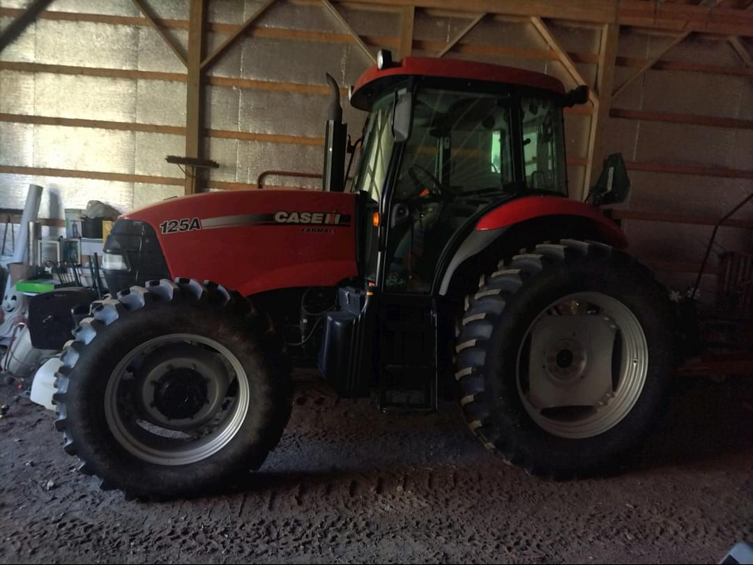 Image of Case IH Farmall 125A Primary image