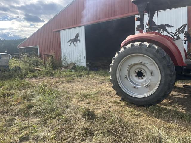 Image of Case IH Farmall 75C equipment image 2