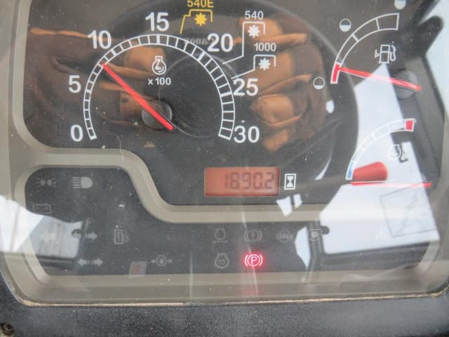 Image of Case IH Farmall 95 equipment image 2