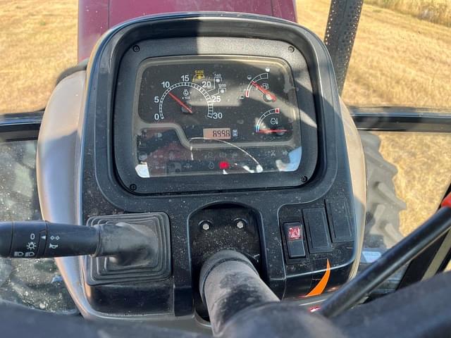 Image of Case IH Farmall 95C equipment image 4