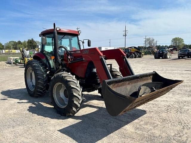 Image of Case IH Farmall 125A equipment image 2