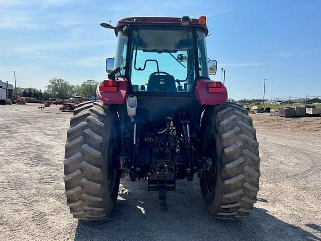 Image of Case IH Farmall 125A equipment image 4