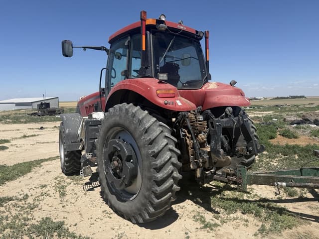 Image of Case IH Magnum 180 equipment image 2