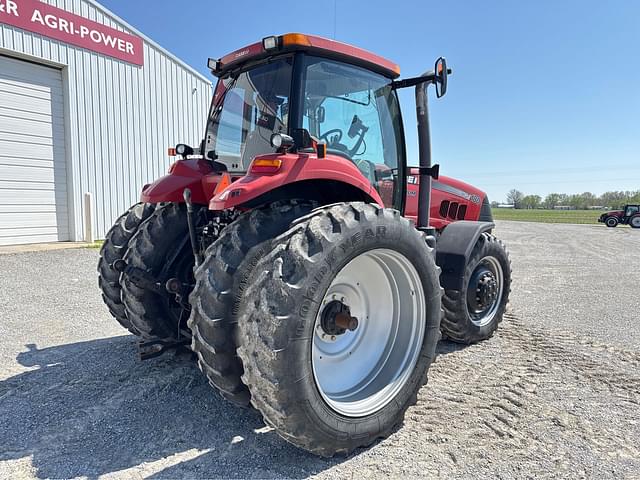 Image of Case IH Magnum 180 equipment image 2