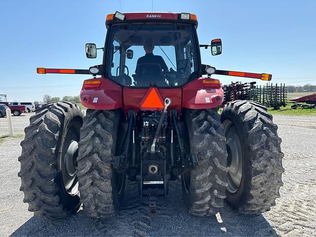 Image of Case IH Magnum 180 equipment image 3