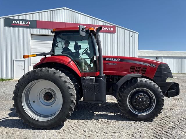 Image of Case IH Magnum 180 equipment image 1