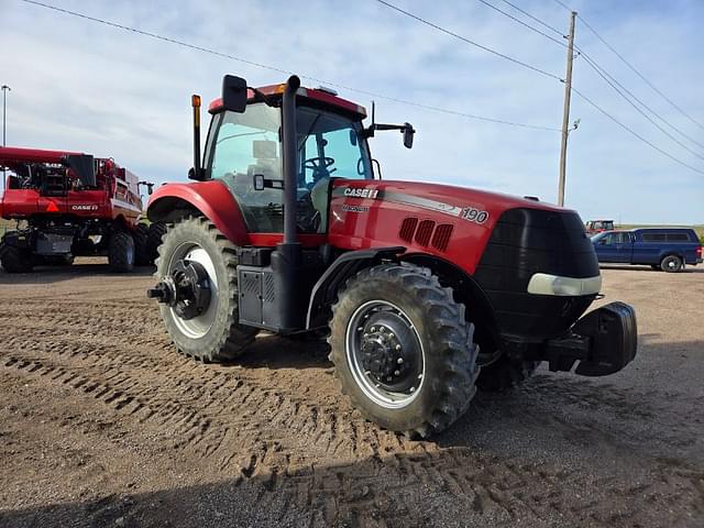 Image of Case IH Magnum 190 equipment image 3