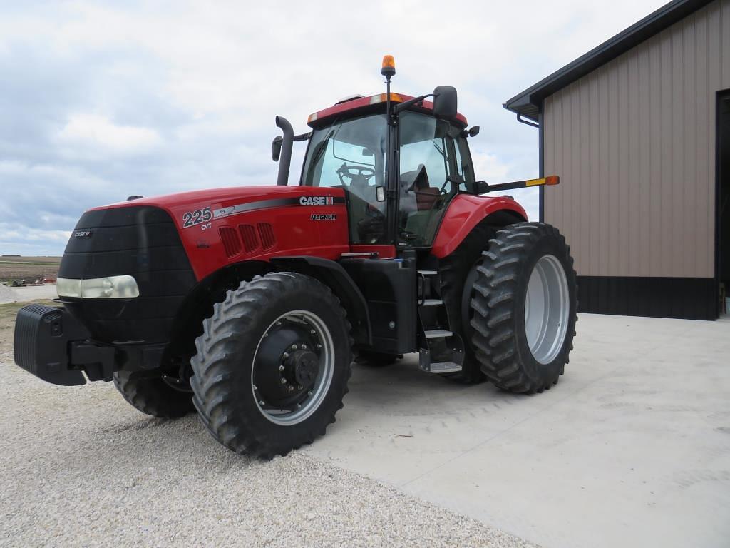 Image of Case IH Magnum 225 Primary image