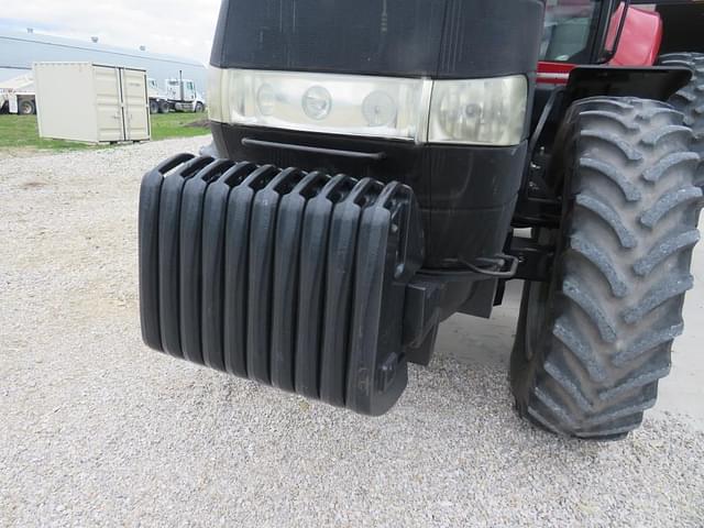 Image of Case IH Magnum 225 equipment image 3