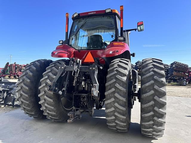 Image of Case IH Magnum 235 equipment image 2