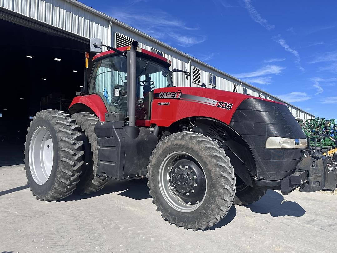 Image of Case IH Magnum 235 Primary image