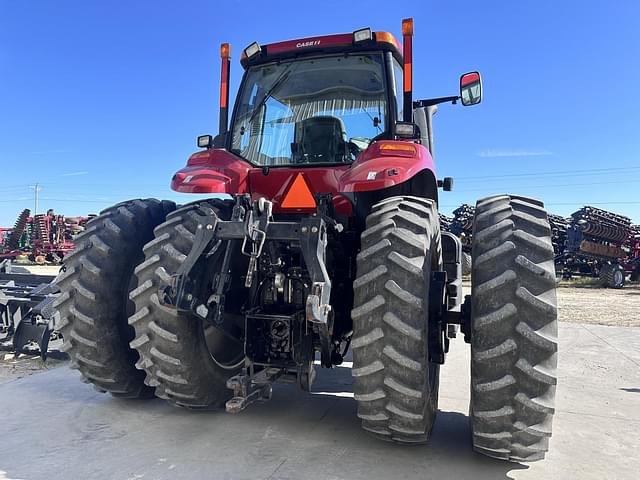 Image of Case IH Magnum 235 equipment image 3