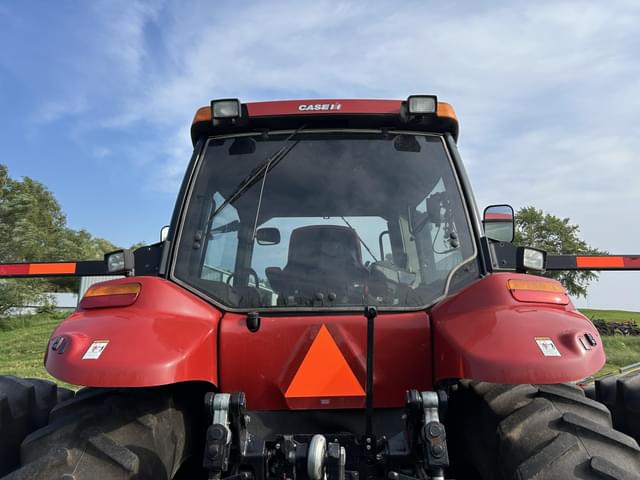 Image of Case IH Magnum 235 equipment image 4