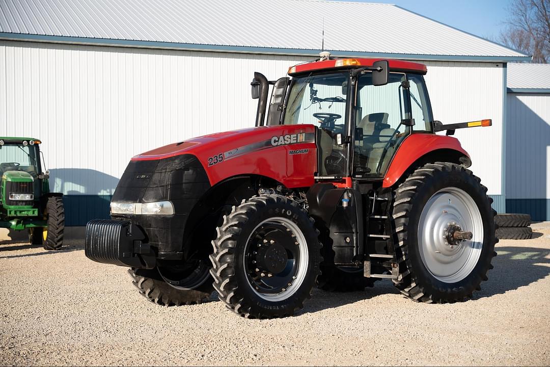 Image of Case IH Magnum 235 Primary image