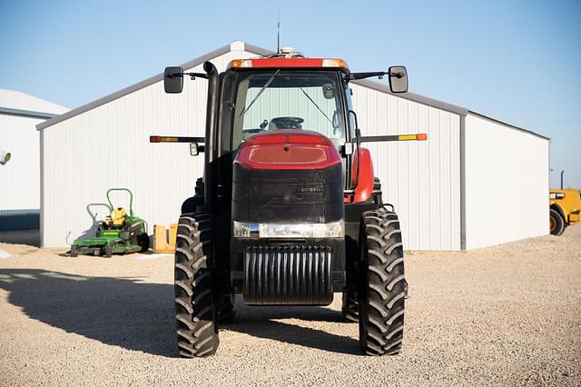 Image of Case IH Magnum 235 equipment image 1