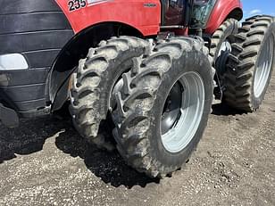 Main image Case IH Magnum 235 11