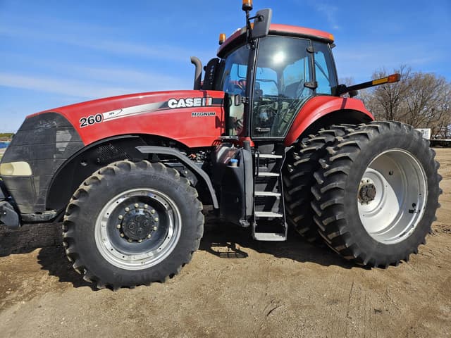 Image of Case IH Magnum 260 equipment image 3