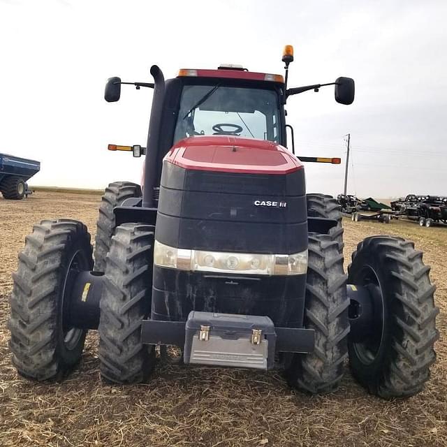 Image of Case IH Magnum 260 equipment image 4