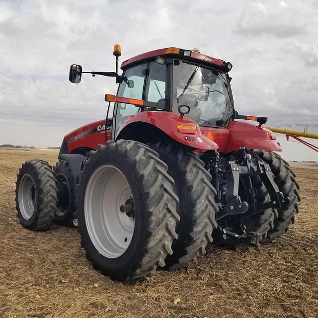 Image of Case IH Magnum 260 equipment image 2