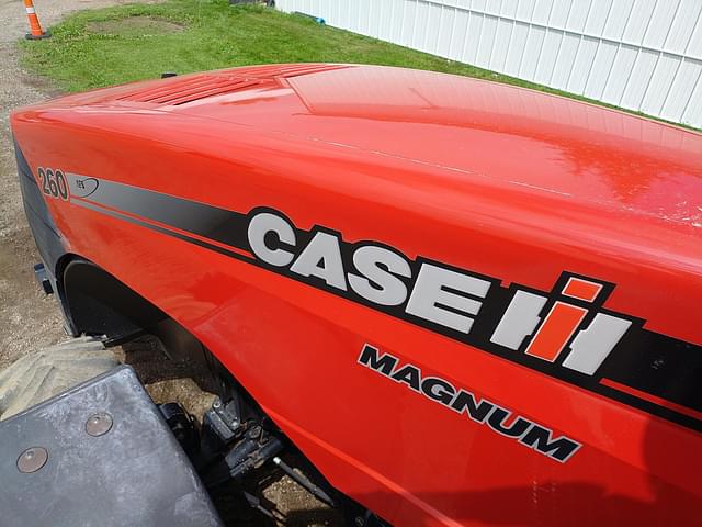 Image of Case IH Magnum 260 equipment image 2